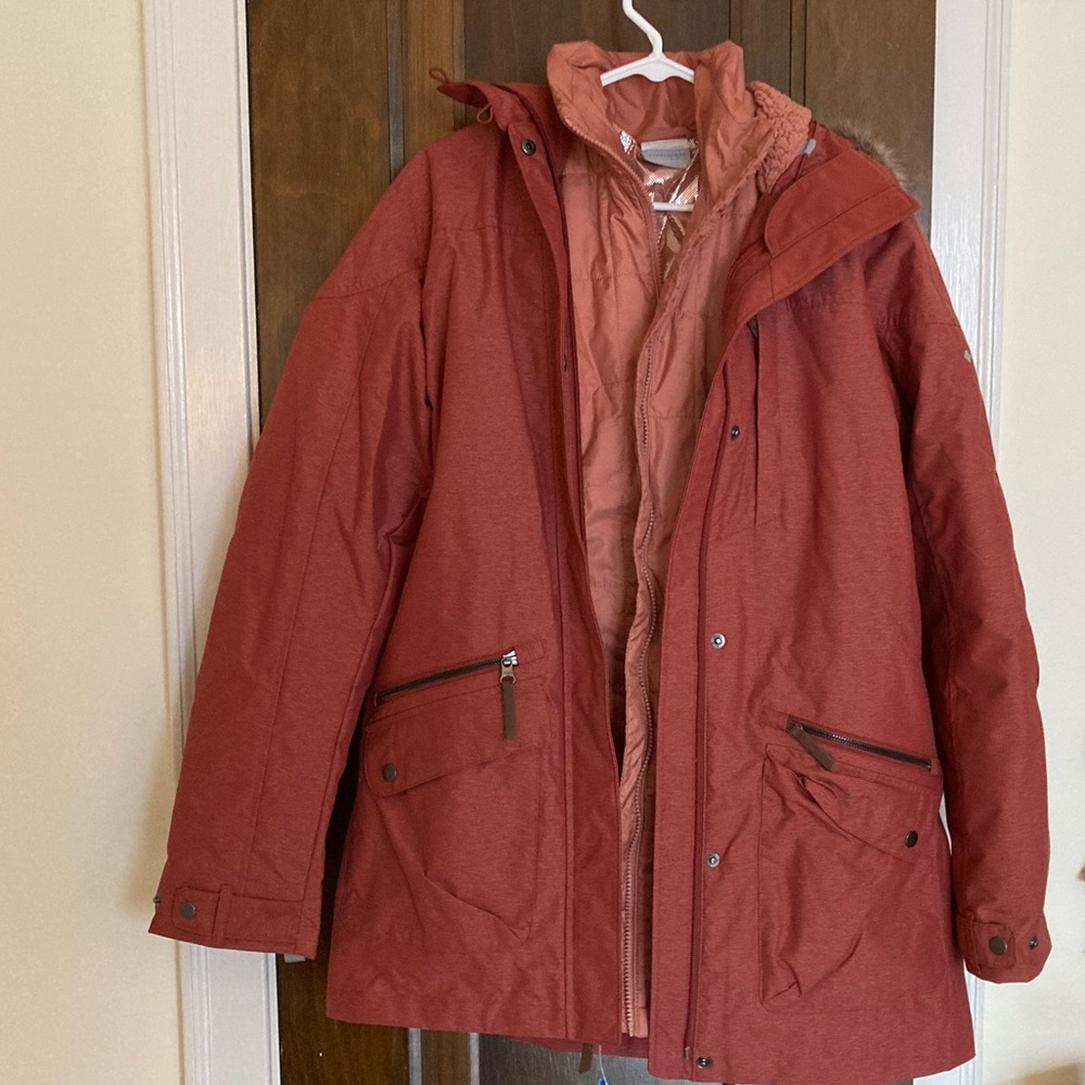 NWT Columbia Carson Pass Jacket